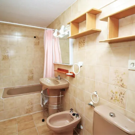 Apartament Rinconada Real 235 *